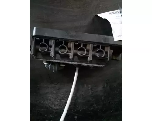 INTERNATIONAL LT625 Valve, Air