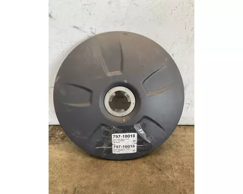 INTERNATIONAL LT625 Wheel Cover