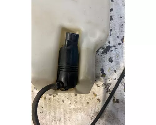 INTERNATIONAL LT625 Windshield Washer Reservoir