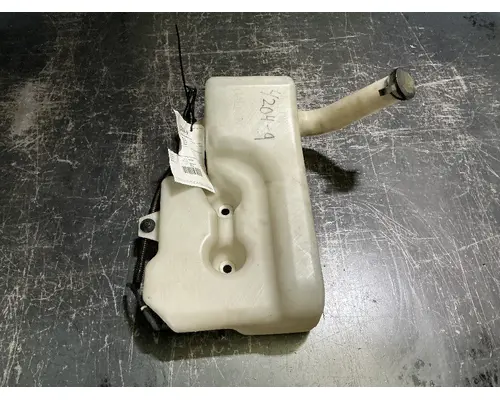 INTERNATIONAL LT625 Windshield Washer Reservoir