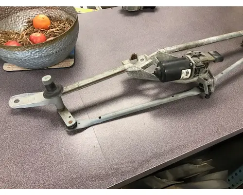 INTERNATIONAL LT625 Windshield Wiper Arm