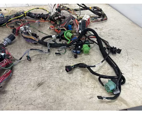 INTERNATIONAL LT625 Wiring Harness