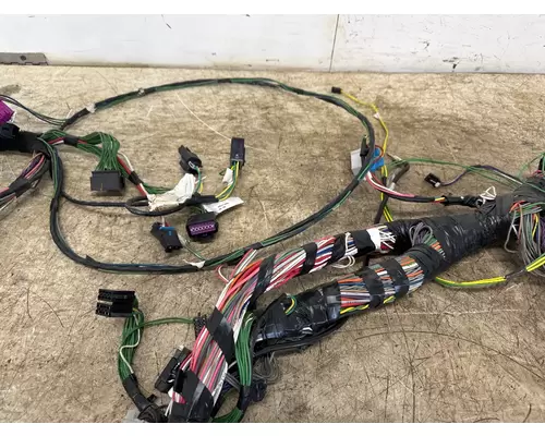 INTERNATIONAL LT625 Wiring Harness