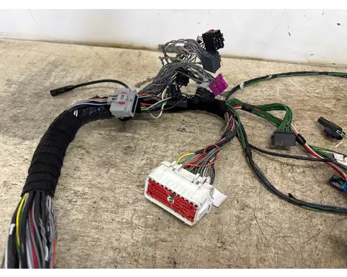 INTERNATIONAL LT625 Wiring Harness