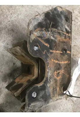 INTERNATIONAL LT62 Engine Mounts
