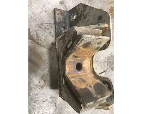 INTERNATIONAL LT62 Engine Mounts