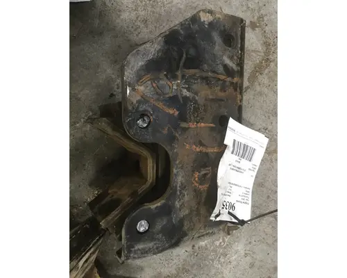 INTERNATIONAL LT62 Engine Mounts
