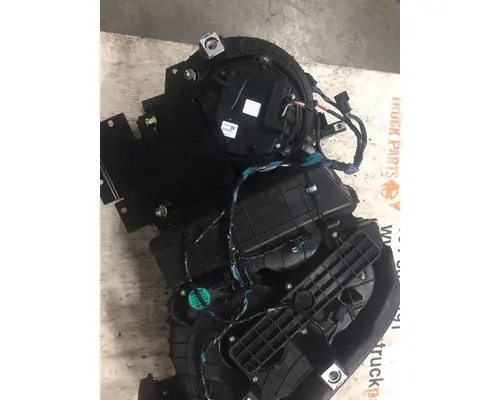 INTERNATIONAL LT62 Heater Core