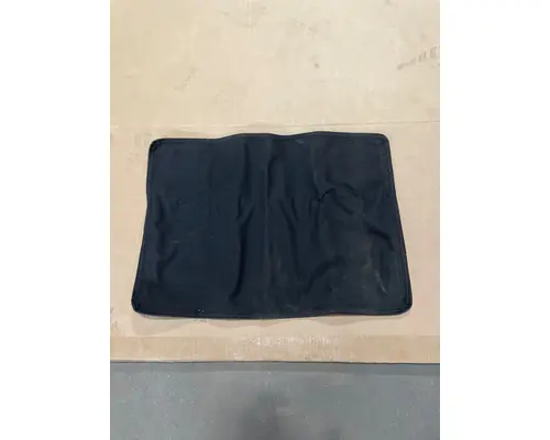 INTERNATIONAL LT 127 Curtains