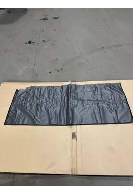 INTERNATIONAL LT 127 Curtains
