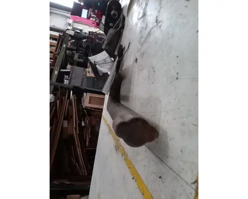 INTERNATIONAL LT 620 Tow Hooks