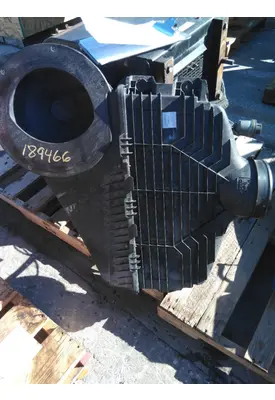 INTERNATIONAL LT AIR CLEANER