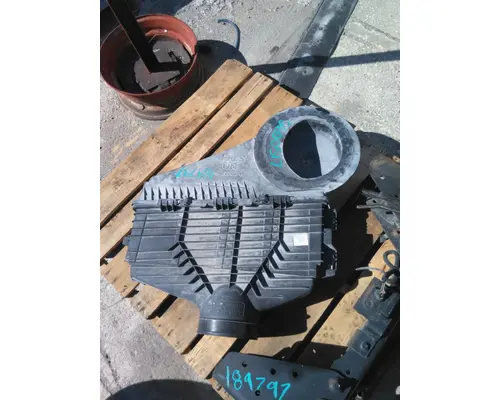 INTERNATIONAL LT AIR CLEANER