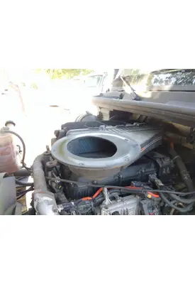 INTERNATIONAL LT AIR CLEANER