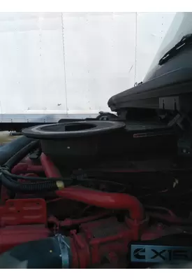 INTERNATIONAL LT AIR CLEANER