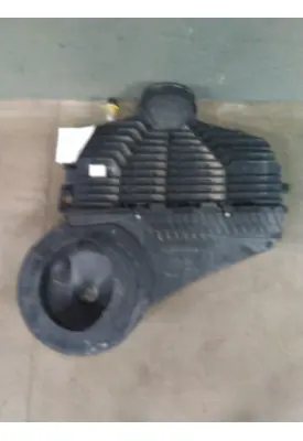 INTERNATIONAL LT AIR CLEANER