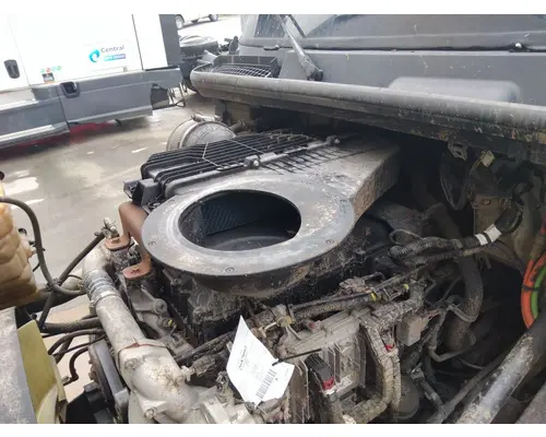INTERNATIONAL LT AIR CLEANER