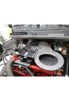 INTERNATIONAL LT AIR CLEANER