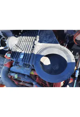 INTERNATIONAL LT AIR CLEANER