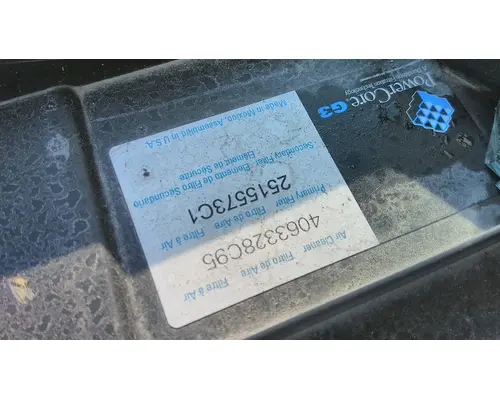 INTERNATIONAL LT AIR CLEANER