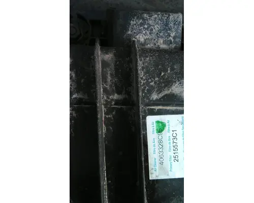 INTERNATIONAL LT AIR CLEANER