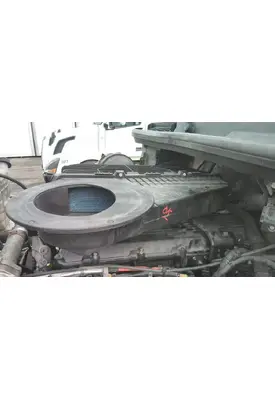 INTERNATIONAL LT AIR CLEANER