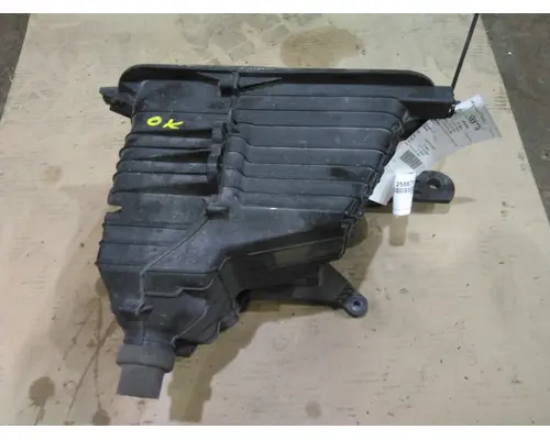 INTERNATIONAL LT AIR INTAKE