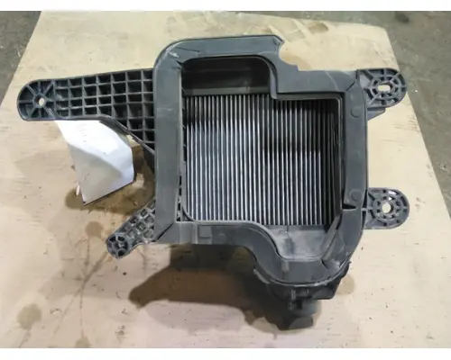 INTERNATIONAL LT AIR INTAKE