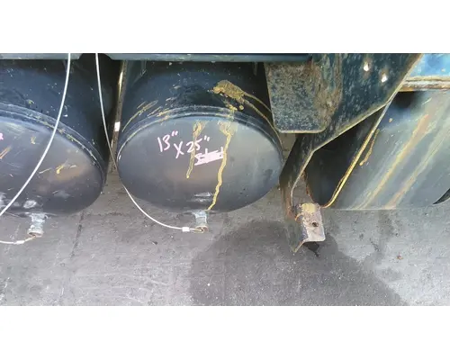 INTERNATIONAL LT AIR TANK