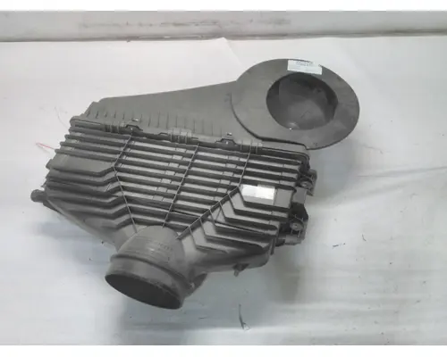 INTERNATIONAL LT Air Cleaner