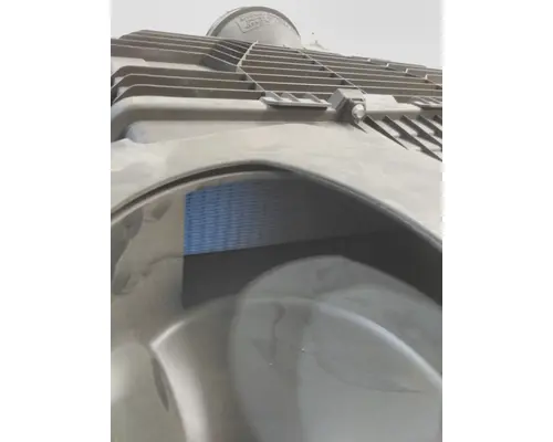INTERNATIONAL LT Air Cleaner