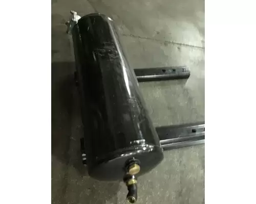 INTERNATIONAL LT Air Tank