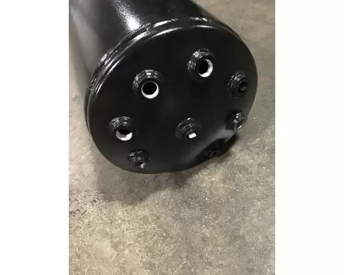 INTERNATIONAL LT Air Tank