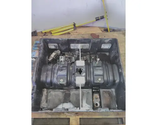 INTERNATIONAL LT BATTERY BOX