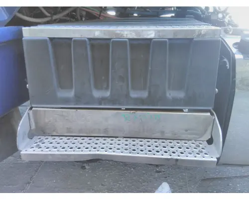 INTERNATIONAL LT BATTERY BOX