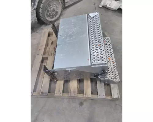 INTERNATIONAL LT BATTERY BOX