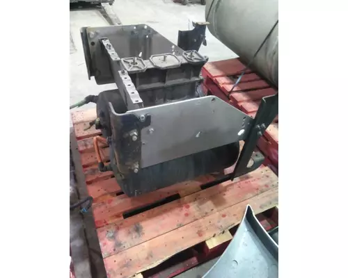 INTERNATIONAL LT BATTERY BOX