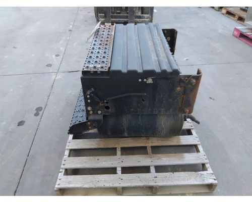 INTERNATIONAL LT BATTERY BOX