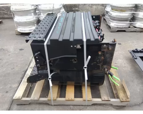 INTERNATIONAL LT BATTERY BOX