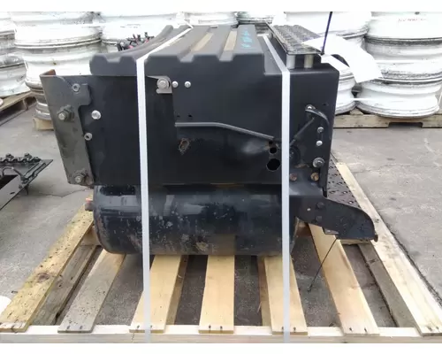 INTERNATIONAL LT BATTERY BOX