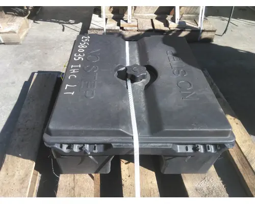 INTERNATIONAL LT BATTERY BOX