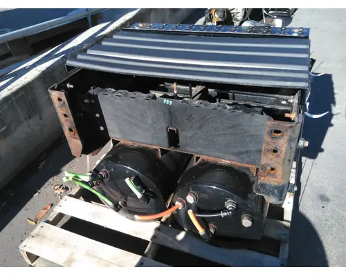 INTERNATIONAL LT BATTERY BOX