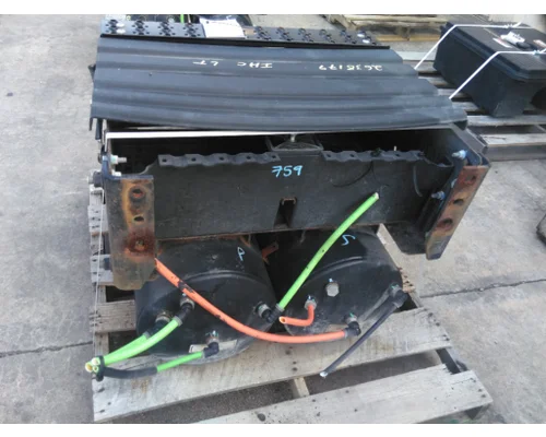 INTERNATIONAL LT BATTERY BOX