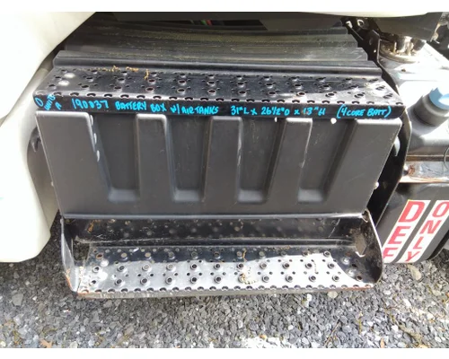 INTERNATIONAL LT BATTERY BOX