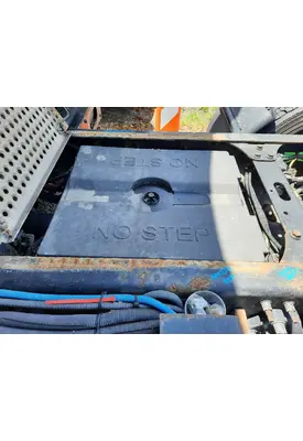 INTERNATIONAL LT BATTERY BOX