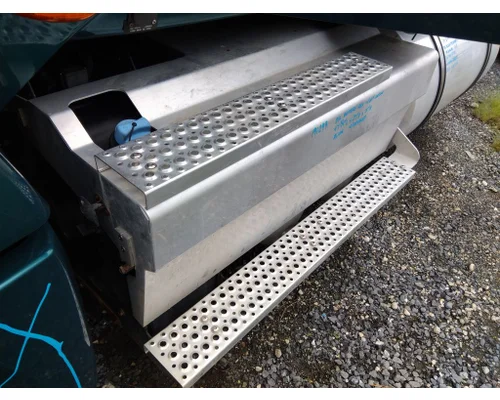 INTERNATIONAL LT BATTERY BOX