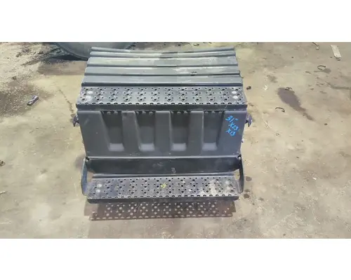 INTERNATIONAL LT BATTERY BOX