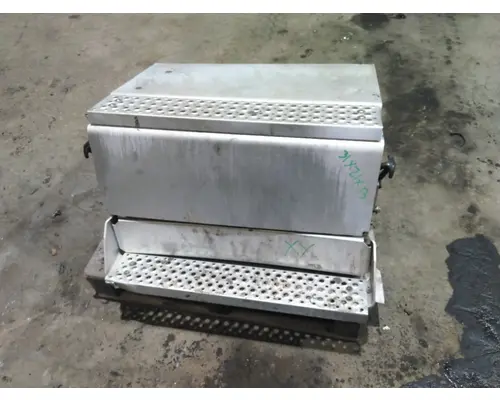 INTERNATIONAL LT BATTERY BOX