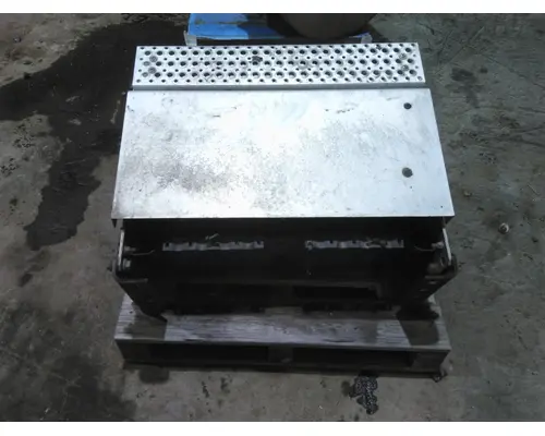 INTERNATIONAL LT BATTERY BOX