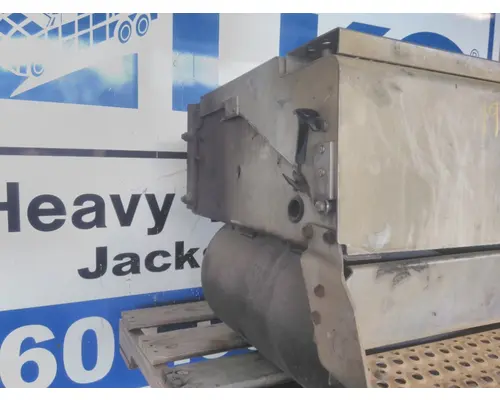 INTERNATIONAL LT BATTERY BOX